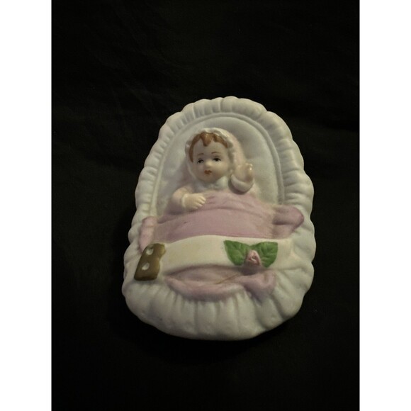 Enesco Growing Up Birthday Girl Baby Figurine - Brunette - 1987 Vintage - Picture 1 of 6